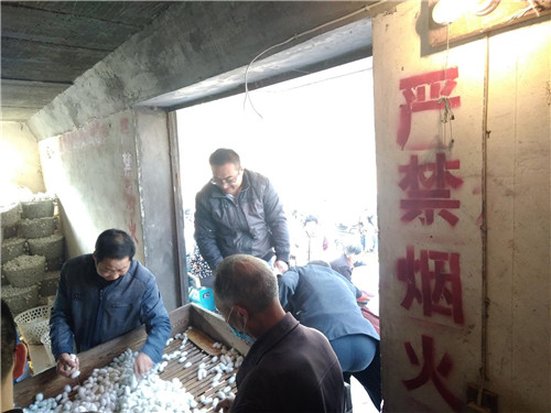 戳我试试